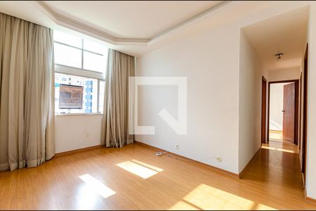 Apartamento à venda com 97m², 2 quartos e 1 vagaSala