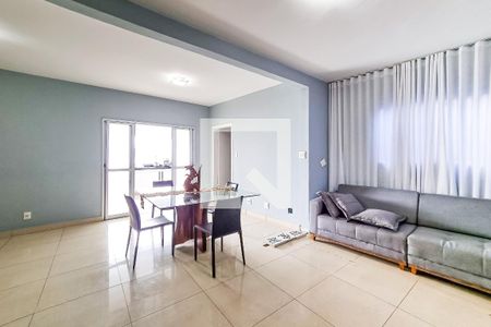Sala 1 de casa à venda com 5 quartos, 330m² em Xodó Marize, Belo Horizonte