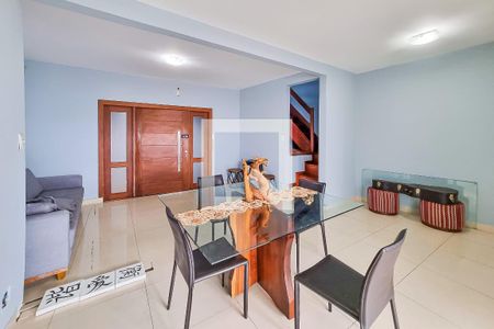 Sala 1 de casa à venda com 5 quartos, 330m² em Xodó Marize, Belo Horizonte