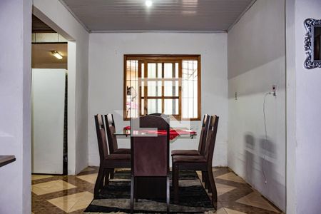 Sala de casa à venda com 3 quartos, 99m² em São José, Canoas