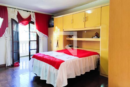 Suite de casa para alugar com 4 quartos, 353m² em Parque Jaçatuba, Santo André