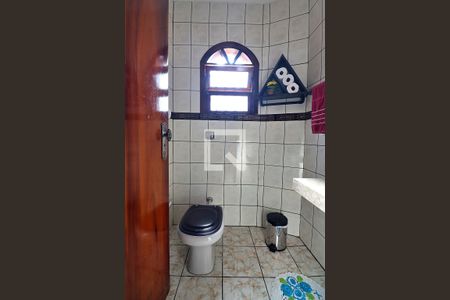 Lavabo de casa para alugar com 4 quartos, 353m² em Parque Jaçatuba, Santo André