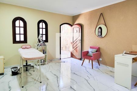 Sala Extra de casa à venda com 4 quartos, 353m² em Parque Jaçatuba, Santo André