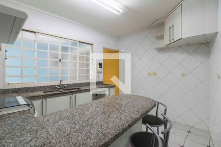 Cozinha de casa para alugar com 3 quartos, 250m² em Vila Paiva, São Paulo