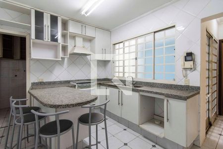 Cozinha de casa para alugar com 3 quartos, 250m² em Vila Paiva, São Paulo