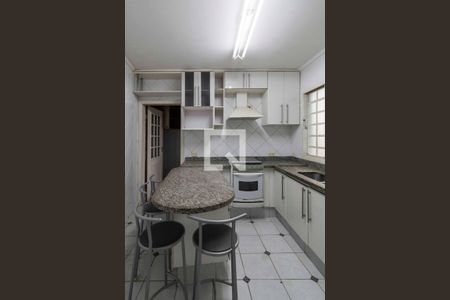 Cozinha de casa para alugar com 3 quartos, 250m² em Vila Paiva, São Paulo