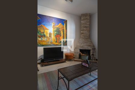 Sala de casa de condomínio para alugar com 3 quartos, 300m² em Vargem Pequena, Rio de Janeiro