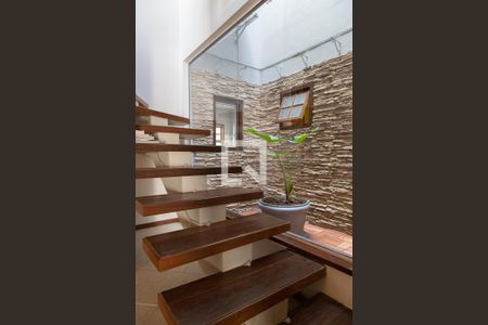 Escada / Jardim de Inverno de casa de condomínio para alugar com 3 quartos, 300m² em Vargem Pequena, Rio de Janeiro