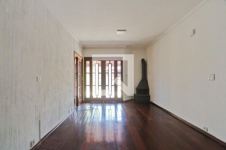 Sala de casa à venda com 3 quartos, 220m² em Parque Maria Domitila, São Paulo