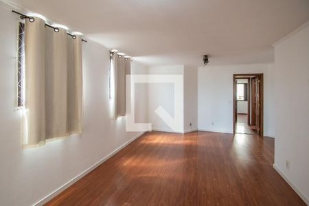 Sala de apartamento à venda com 2 quartos, 84m² em Vila Itapura, Campinas