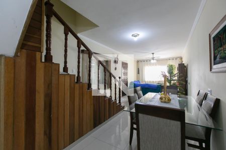 Sala  de casa à venda com 3 quartos, 149m² em Jardim Itapemirim, São Paulo