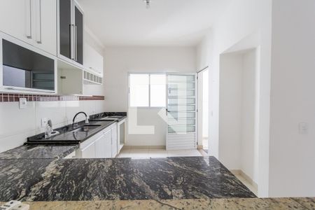 Cozinha de casa de condomínio para alugar com 3 quartos, 88m² em Vila Cintra, Mogi das Cruzes