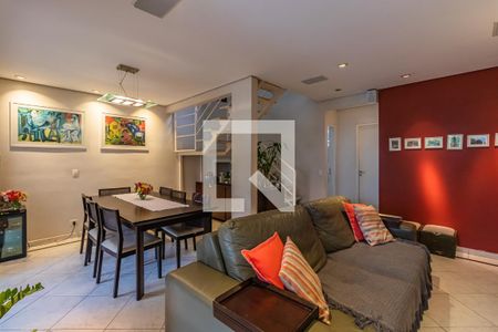 Sala de casa de condomínio para alugar com 4 quartos, 194m² em Tamboré, Santana de Parnaíba