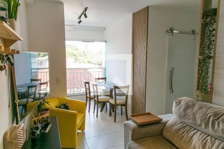 Sala   de apartamento à venda com 2 quartos, 47m² em Vila Gustavo, São Paulo