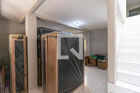 Casa à venda com 180m², 3 quartos e 2 vagasSala