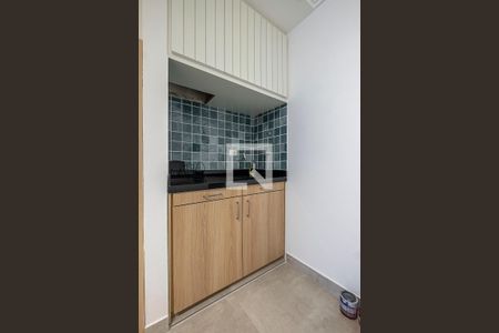 Sala/Cozinha de kitnet/studio para alugar com 1 quarto, 27m² em Cerqueira César, São Paulo