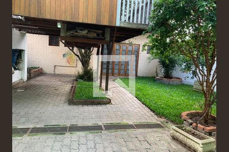 Casa à venda com 3 quartos, 362m² em São Sebastião, Porto Alegre