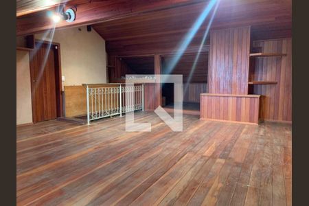 Casa à venda com 3 quartos, 362m² em São Sebastião, Porto Alegre