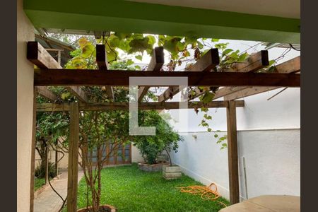 Casa à venda com 3 quartos, 362m² em São Sebastião, Porto Alegre