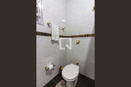 Banheiro da Suíte 1 de casa à venda com 2 quartos, 400m² em Pestana, Osasco