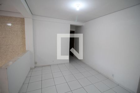 Sala de Estar de casa para alugar com 2 quartos, 70m² em Vila Esperança, São Paulo