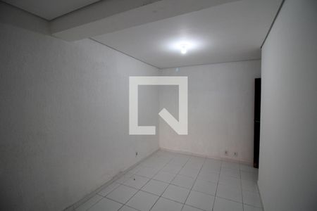 Quarto 2 de casa para alugar com 2 quartos, 70m² em Vila Esperança, São Paulo