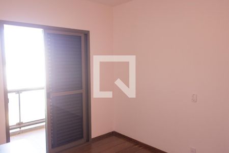 Quarto de apartamento para alugar com 3 quartos, 90m² em Centro, Ribeirão Preto