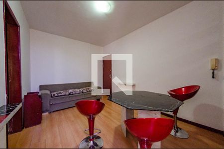 Sala de apartamento para alugar com 1 quarto, 57m² em Barro Preto, Belo Horizonte
