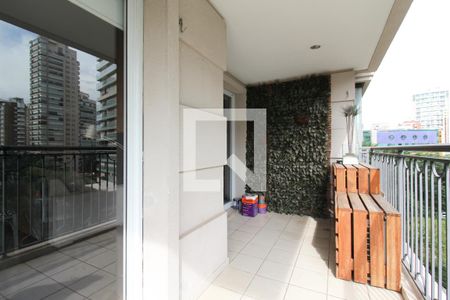 Varanda  de apartamento à venda com 1 quarto, 75m² em Vila Nova Conceição, São Paulo
