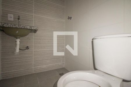 Banheiro de apartamento para alugar com 2 quartos, 38m² em Vila Carrao, São Paulo