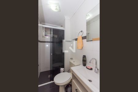 Banheiro de apartamento para alugar com 1 quarto, 44m² em Jardim Itu Sabará, Porto Alegre