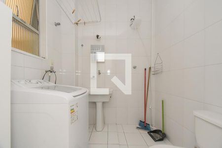Banheiro de kitnet/studio para alugar com 1 quarto, 25m² em Santa Cecília, São Paulo