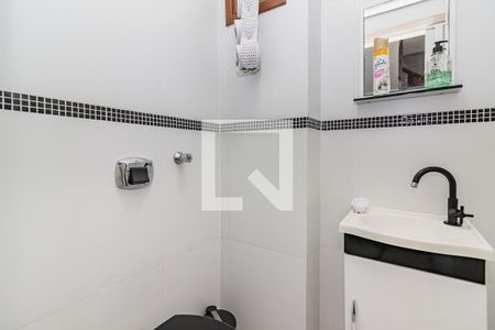 Lavabo de casa à venda com 2 quartos, 75m² em Campo Novo, Porto Alegre