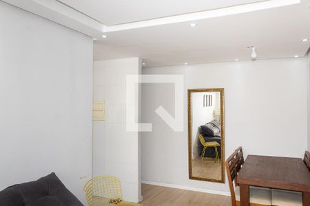 Sala de apartamento para alugar com 2 quartos, 43m² em Guaratiba, Rio de Janeiro