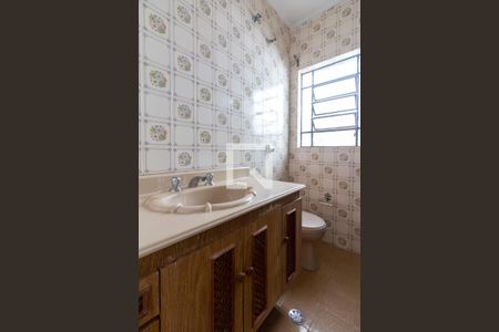 Banheiro de casa de condomínio para alugar com 1 quarto, 50m² em Itaquera, São Paulo