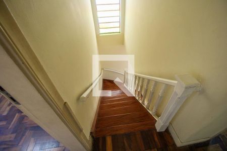 Escada de casa à venda com 3 quartos, 140m² em Vila Gomes Cardim, São Paulo
