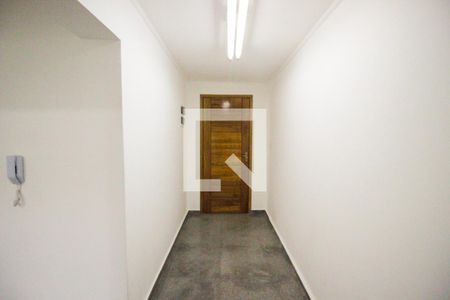 Corredor de casa de condomínio para alugar com 1 quarto, 50m² em Itaquera, São Paulo