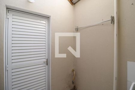 Casa de condomínio à venda com 60m², 2 quartos e 1 vaga Casa de condomínio à venda com 60m², 2 quartos e 1 vagaÁrea de Serviço