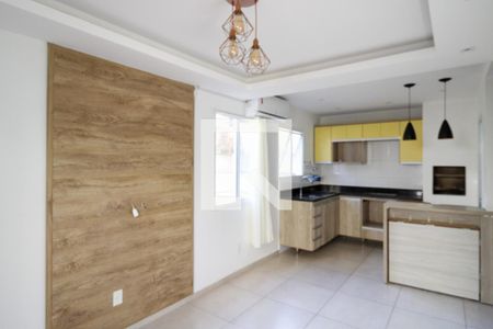 Sala/Cozinha de casa de condomínio à venda com 2 quartos, 60m² em Niterói, Canoas