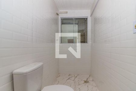 Banheiro de kitnet/studio à venda com 1 quarto, 29m² em Centro Histórico, Porto Alegre