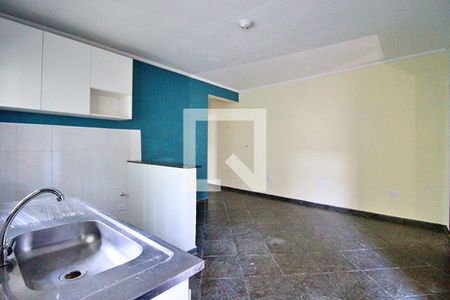 Sala/Cozinha de casa para alugar com 2 quartos, 63m² em Vila Francisco Matarazzo, Santo André