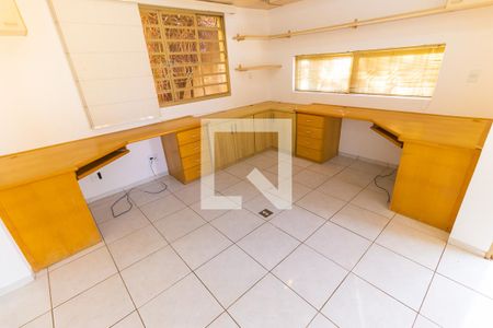 Sala de casa à venda com 5 quartos, 200m² em Parque das Universidades, Campinas