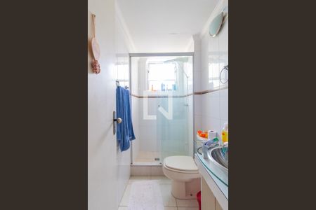 Banheiro de apartamento à venda com 1 quarto, 60m² em Santa Tereza, Porto Alegre