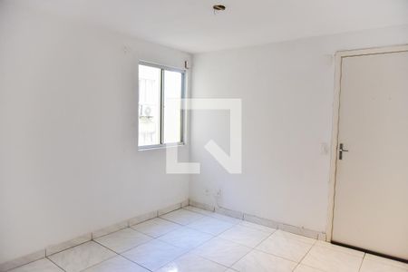 Sala de apartamento à venda com 2 quartos, 42m² em Rubem Berta, Porto Alegre