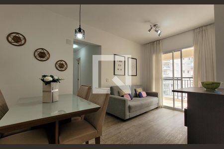 Sala de apartamento para alugar com 2 quartos, 67m² em Marapé, Santos