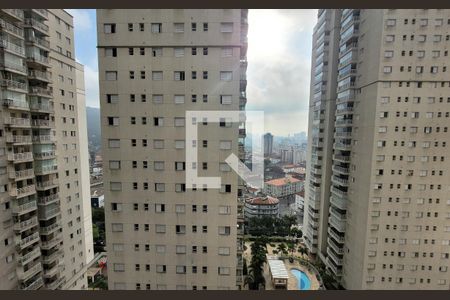 Vista de apartamento para alugar com 2 quartos, 67m² em Marapé, Santos