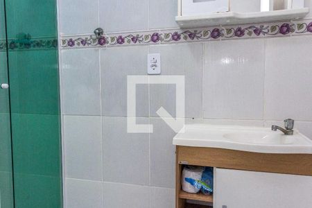 Banheiro de apartamento para alugar com 1 quarto, 60m² em Vila Alzira, Guarujá