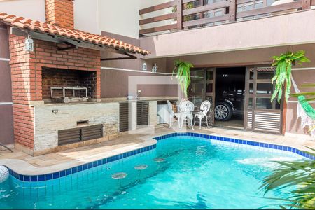Casa para alugar com 750m², 5 quartos e 5 vagas Casa para alugar com 750m², 5 quartos e 5 vagas Piscina