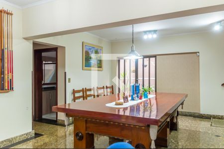 Casa para alugar com 750m², 5 quartos e 5 vagas Casa para alugar com 750m², 5 quartos e 5 vagasHall