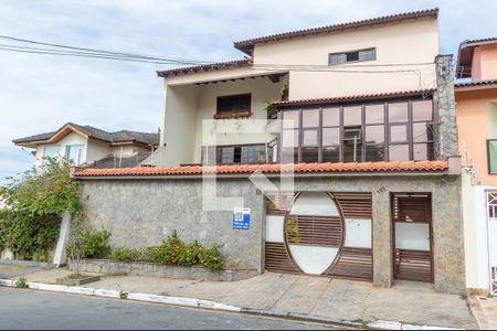 Casa para alugar com 750m², 5 quartos e 5 vagas Casa para alugar com 750m², 5 quartos e 5 vagasFachada